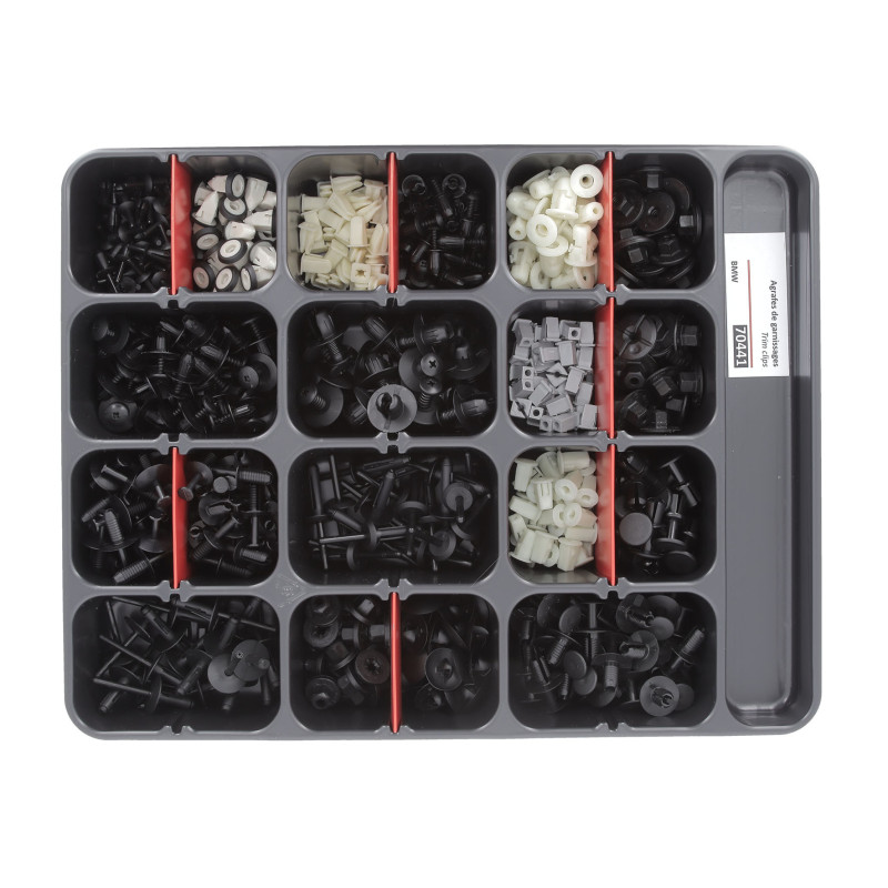 ASSORTMENT TRAY OF TRIM CLIPS BMW TYPE