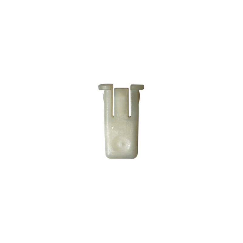 PLASTIC NUT Ø 6,3 mm BUMPER